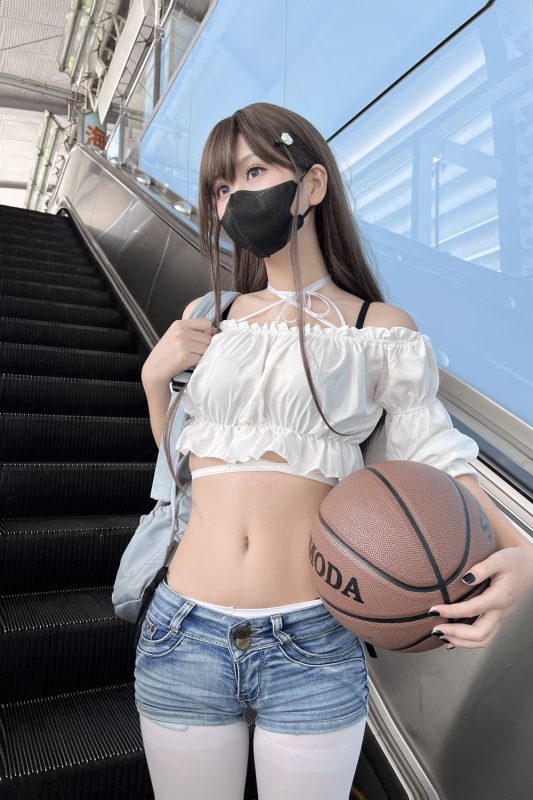 【在线看】萌芽儿o0 NO.017 邻家小恶魔 [46P1V426M]-维密网-全网首发微密圈美女写真