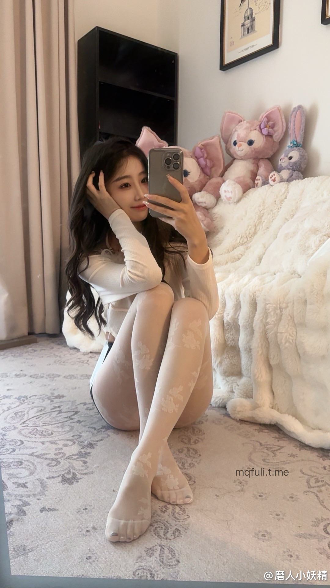 图片[1]-【在线看】抖音 磨人小妖精 铁粉空间 NO.005期 【18P9V】 - WEIME-写真网-WEIME-写真网