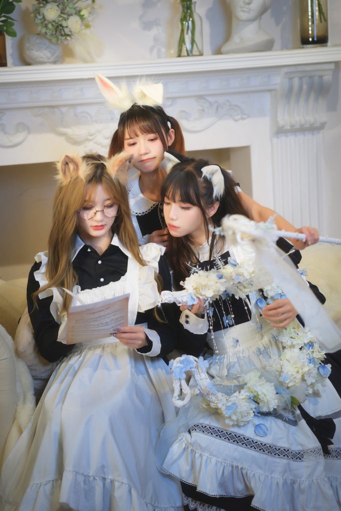 【在线看】兔子Zzz不吃胡萝卜-魔法屋(Conkon控控&贰加六)[43P/548MB]-维密网-全网首发微密圈美女写真