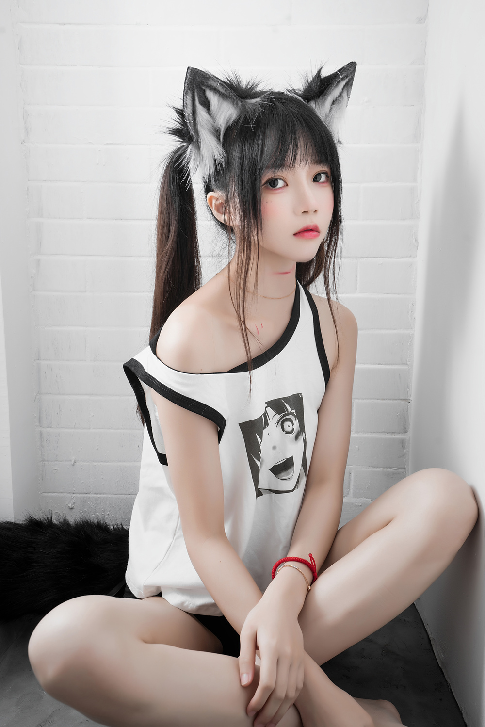 图片[1]-【在线看】桜桃喵 &ndash; 狼崽崽 [60P1G] - WEIME-写真网-WEIME-写真网