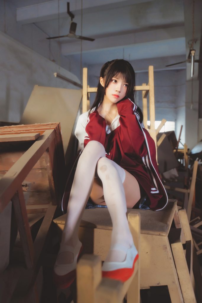 【在线看】桜桃喵 VOL.064 [38P] 废弃教室-维密网-全网首发微密圈美女写真