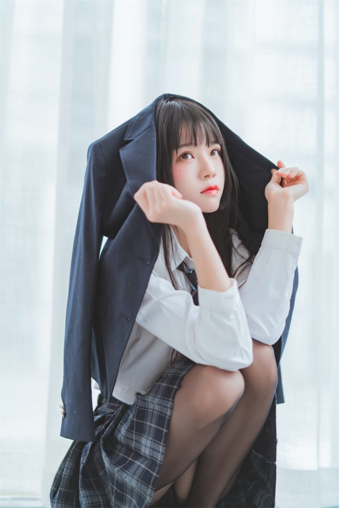 【在线看】桜桃喵 VOL.043 [45P] 冬季制服丝秀-维密网-全网首发微密圈美女写真