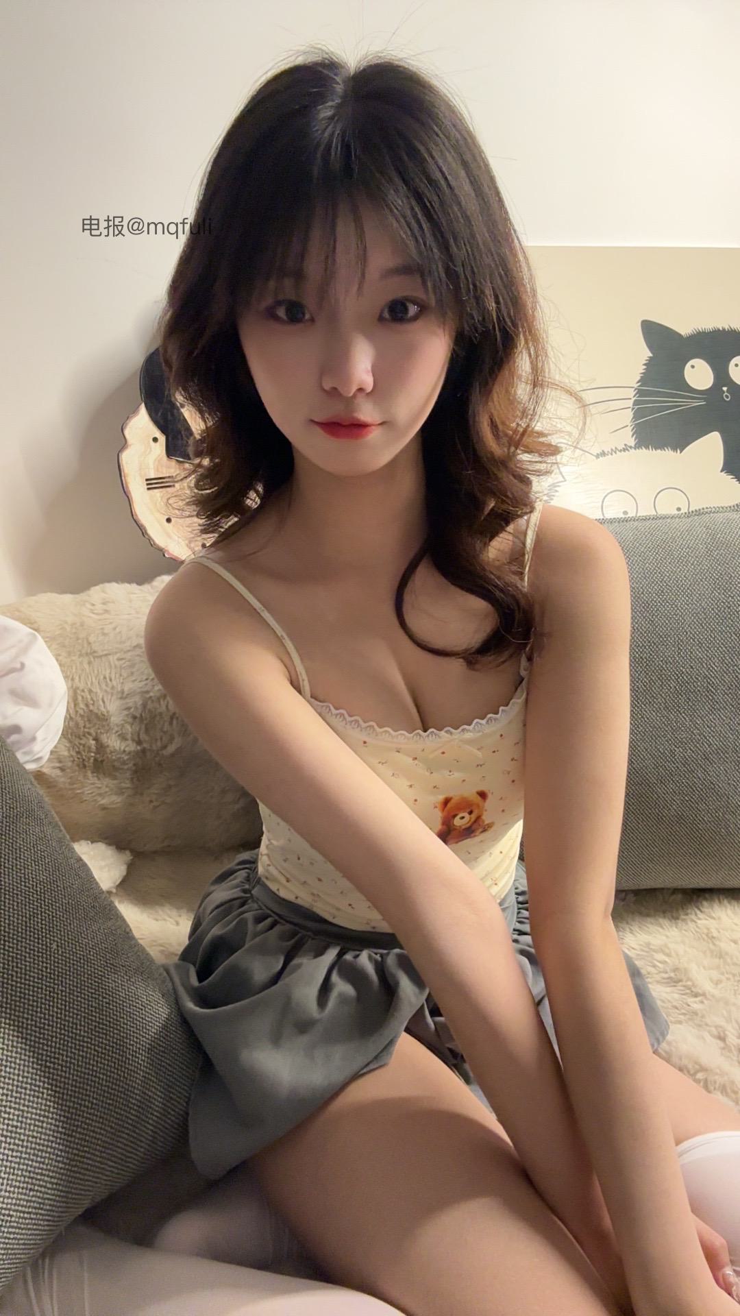 图片[1]-【在线看】抖音 yannis 铁粉空间 NO.001期 【13P11V】 - WEIME-写真网-WEIME-写真网