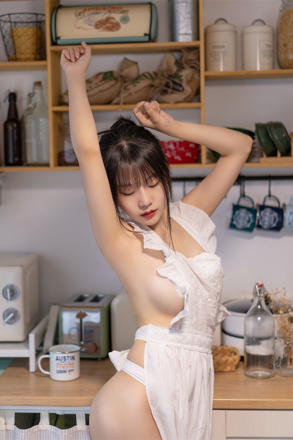 图片[1]-【在线看】香草喵露露 NO.014 厨娘 [55P1V-3.91GB] - WEIME-写真网-WEIME-写真网