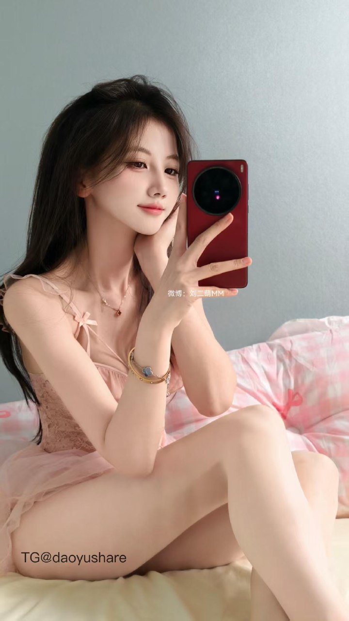 图片[1]-【在线看】抖音 刘二萌 岛遇 NO.017期 【13P】 - WEIME-写真网-WEIME-写真网