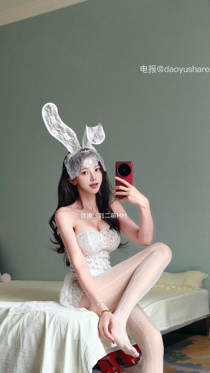 图片[1]-【在线看】抖音 刘二萌 岛遇 NO.018期 【14P】 - WEIME-写真网-WEIME-写真网