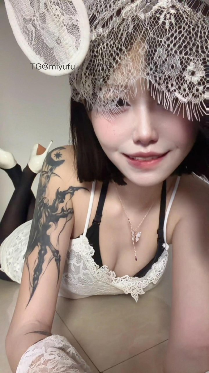 图片[1]-【在线看】抖音 小哭包不哭 岛遇 NO.013期 【7P】 - WEIME-写真网-WEIME-写真网