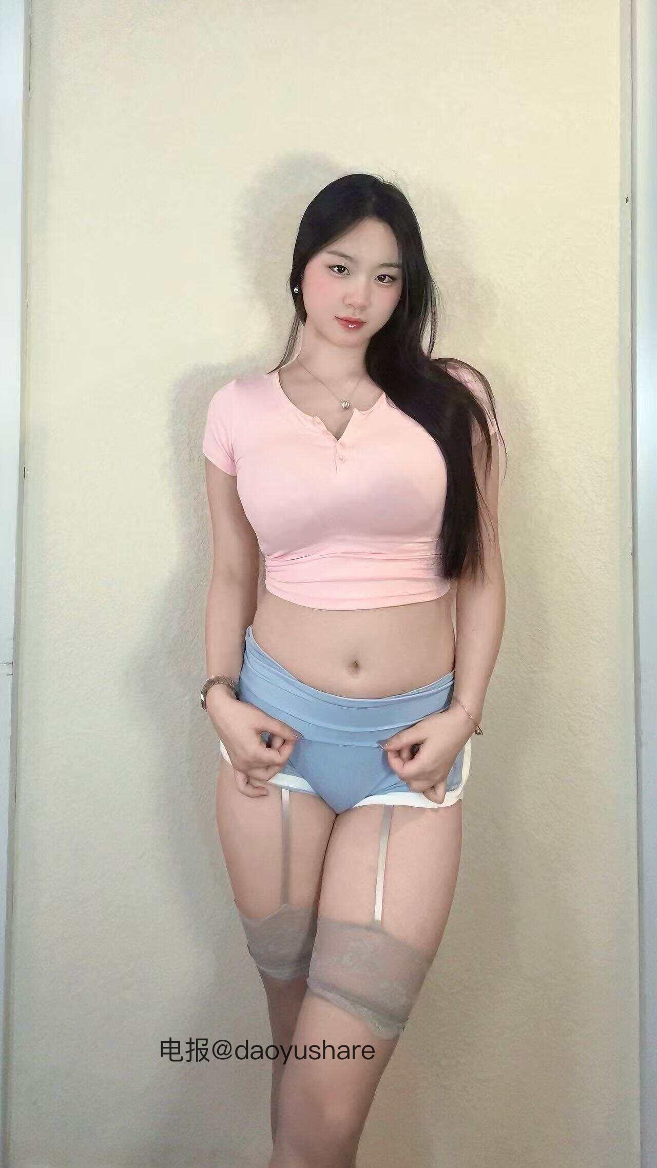 图片[13]-【在线看】抖音 雅思把我杀了 岛遇 NO.001期 【25P13V】 - WEIME-写真网-WEIME-写真网