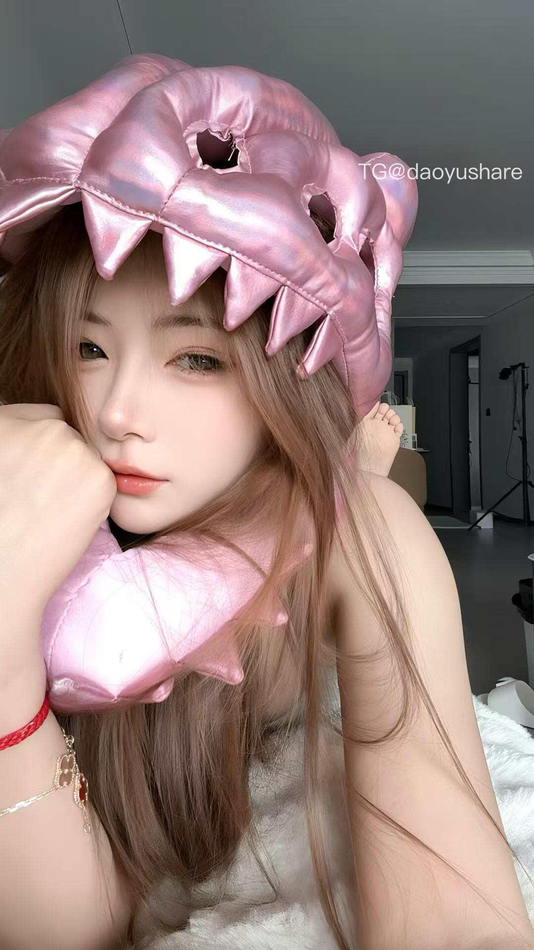 图片[5]-【在线看】抖音 露露吃饱了 岛遇 NO.001期 【16P20V】 - WEIME-写真网-WEIME-写真网