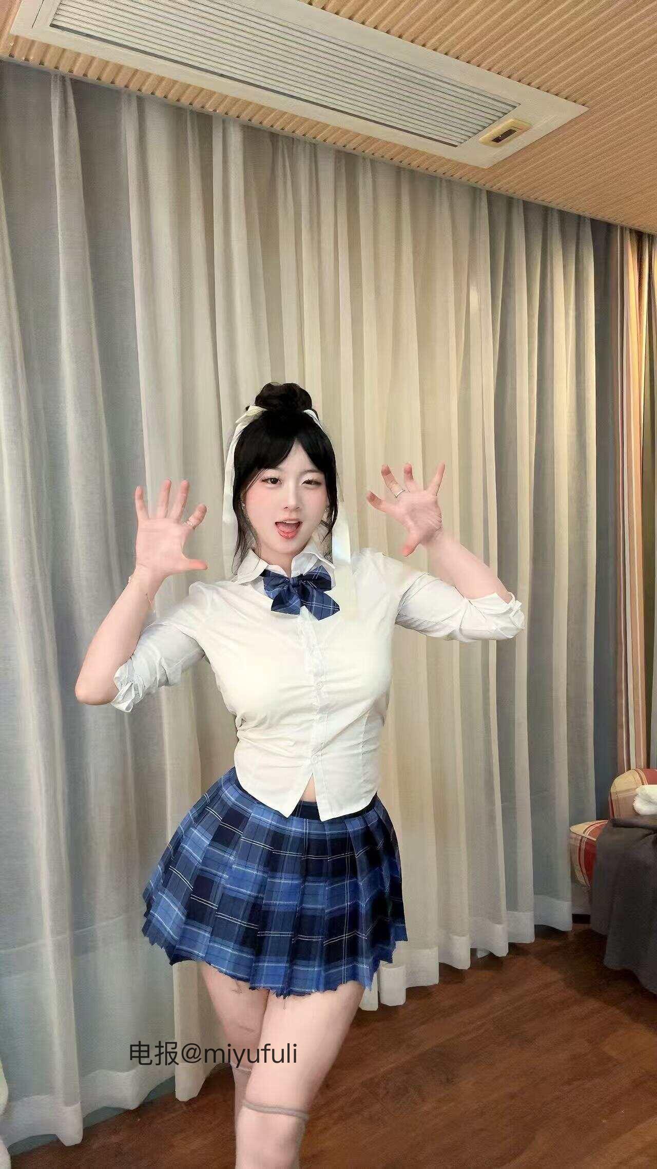 图片[2]-【在线看】抖音 雅思把我杀了 岛遇 NO.001期 【25P13V】 - WEIME-写真网-WEIME-写真网