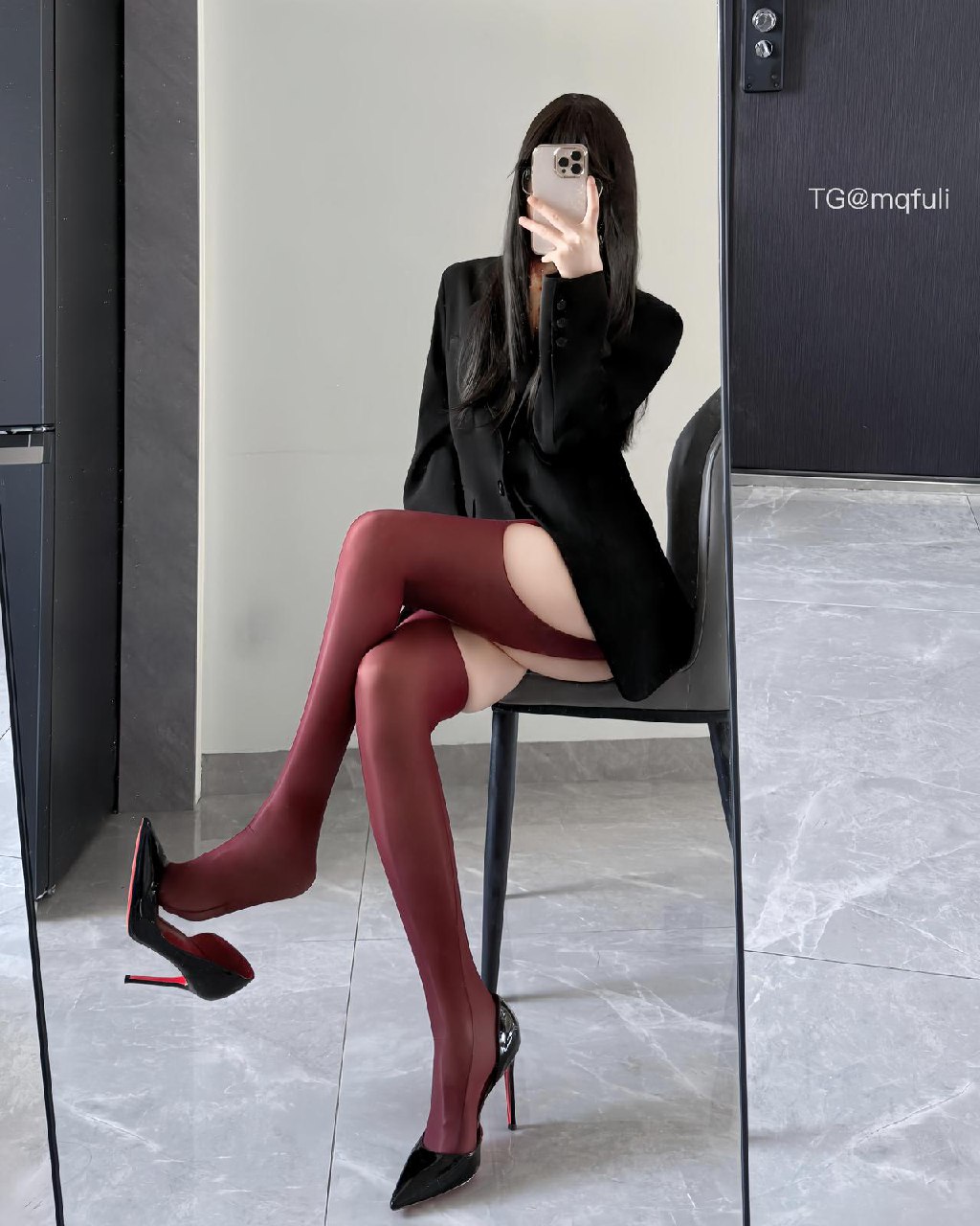 图片[2]-【在线看】抖音 李怼怼超凶 岛遇 NO.003期 【20P2V】 - WEIME-写真网-WEIME-写真网